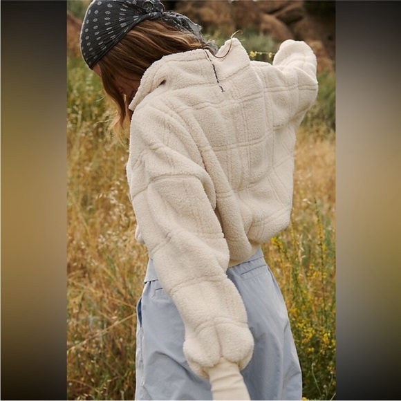 FP Movement - Outward Bounds Fleece Small - Picture 5 of 8